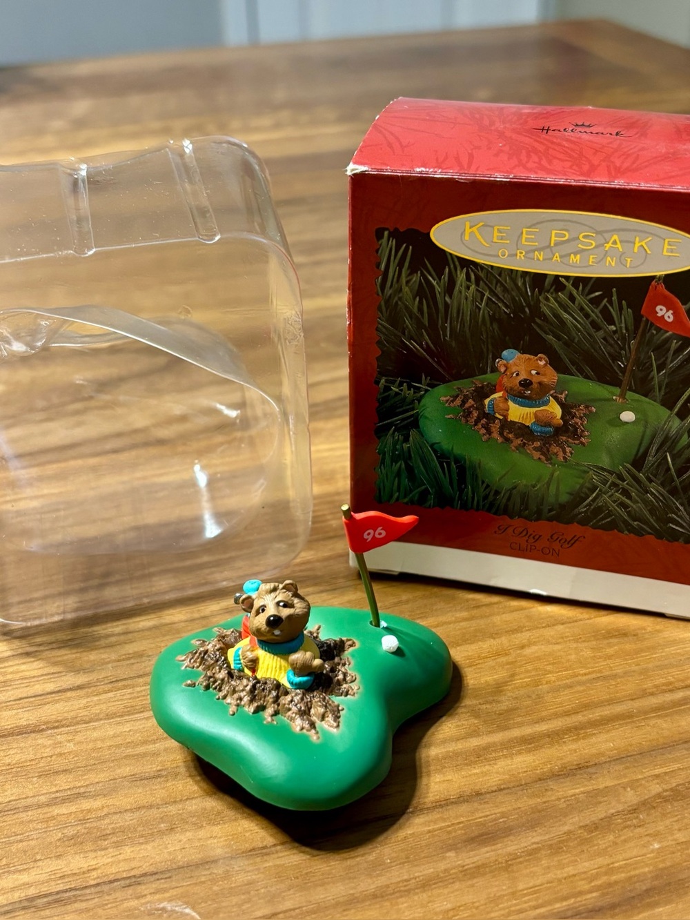 Vintage 1996 Hallmark Keepsake Ornament I Dig Golf Clip On